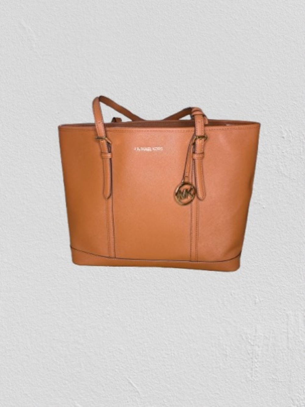 NWT Michael Kors Jet Set Travel Large Saffiano Leather Tote Bag with Logo Charm